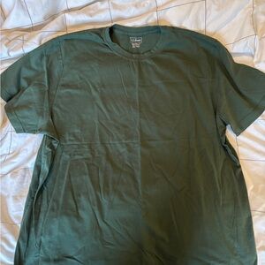 L.L. Bean Men's Forest Green Short Sleeve Tee
